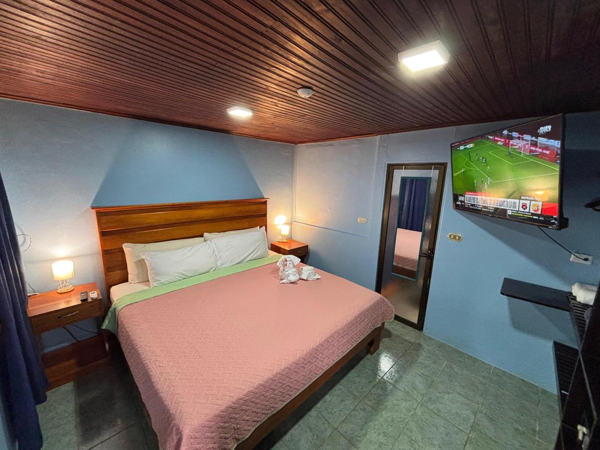 Pura Vida Aparment - Downtown La Fortuna Exteriör bild
